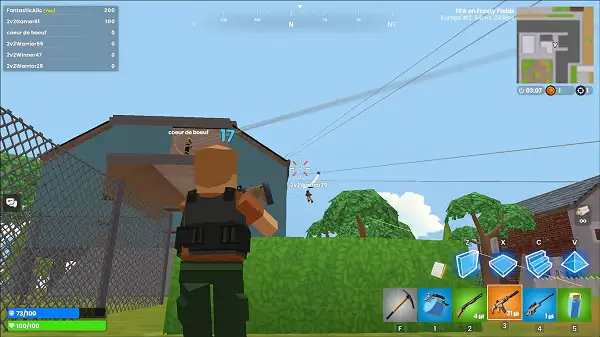 2v2.io gameplay screenshot showing a team firefight with built structures